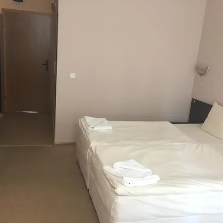 Szálloda Akris 3*